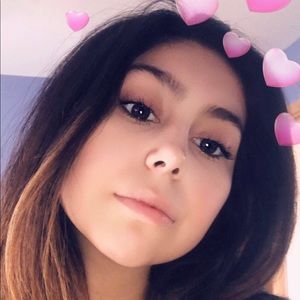 Meet your Posher, Noelia